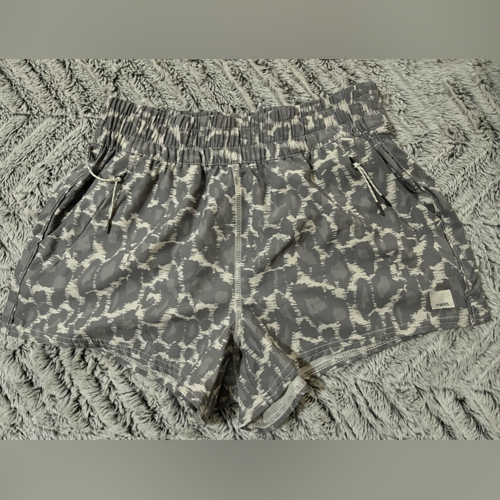 Vuori Dash Short, Mid Rise, Size XS